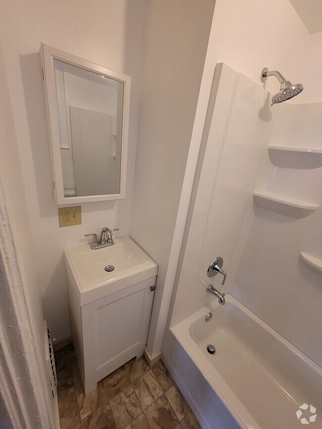 Hillside Houses for Rent with High Ceilings Troy, NY 11 Homes