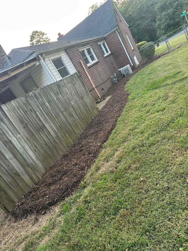 Building Photo - 836 Old Modena St