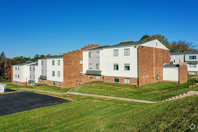 Building Photo - Benson Commons