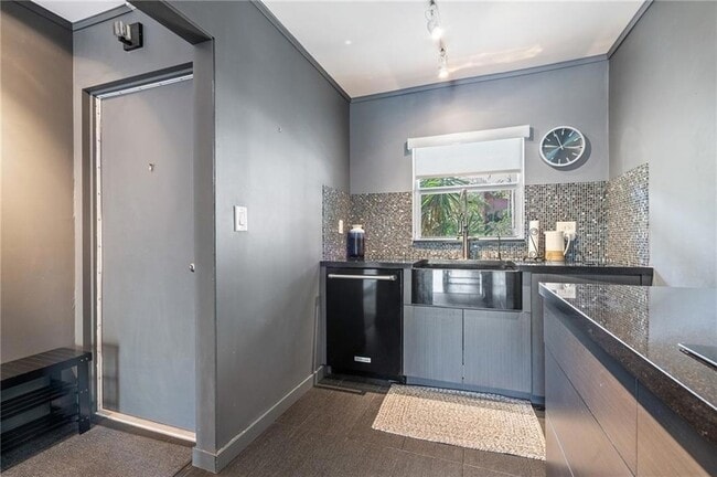 Foto del edificio - 1752 NW 3rd Terrace