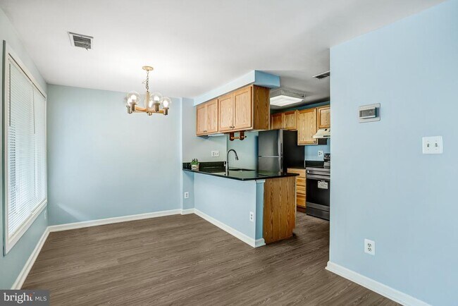 Foto del edificio - 9410 Walburg Way