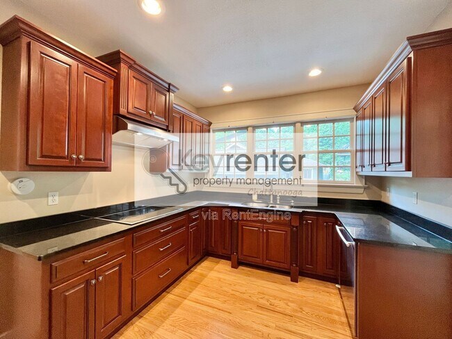 Foto del edificio - 1610 Hixson Pike