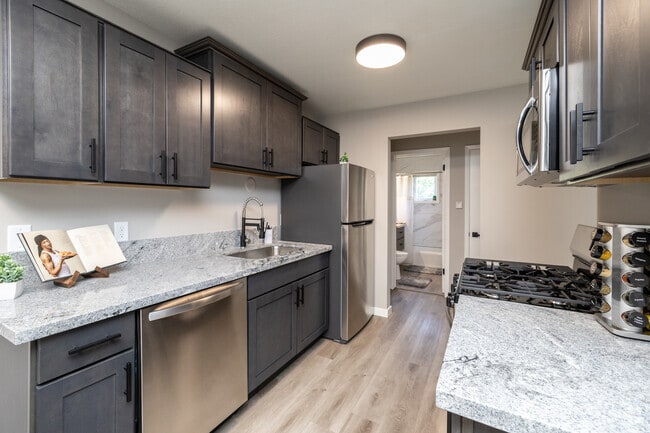 Interior Photo - Oria Lakeview Apartments