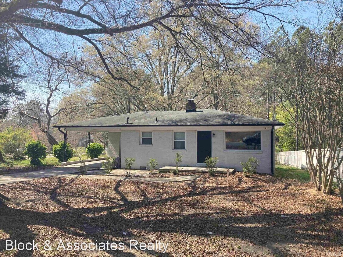 Primary Photo - 2 br, 1 bath House - 626 S. Hoover Rd