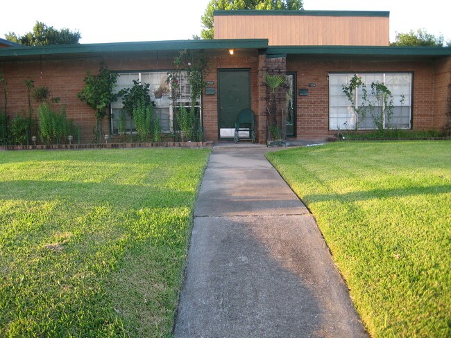Foto del edificio - Palm Villa Apartments