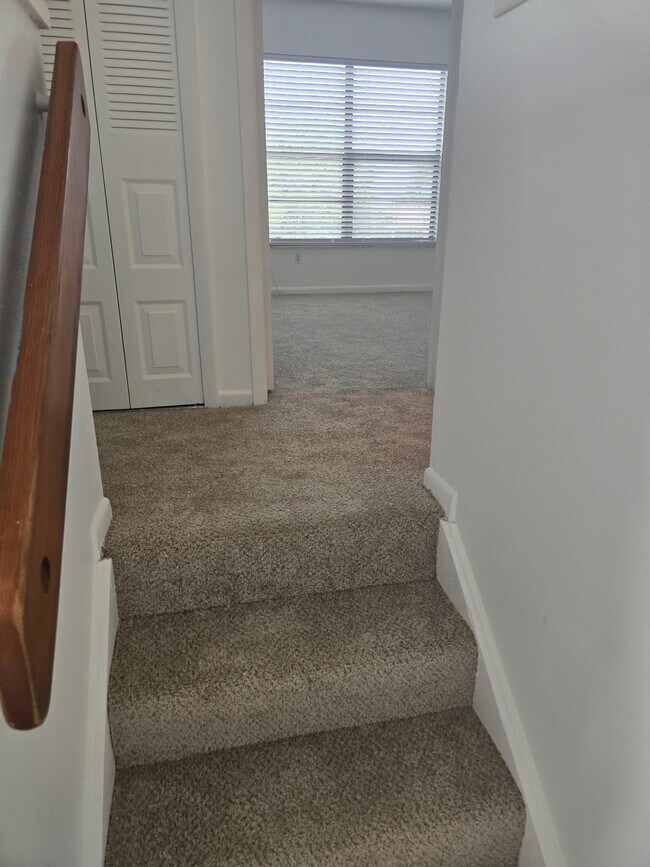 Foto del edificio - 708 SE 12th Ct