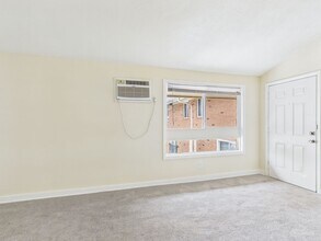 Building Photo - 3204 Midlothian Tpke