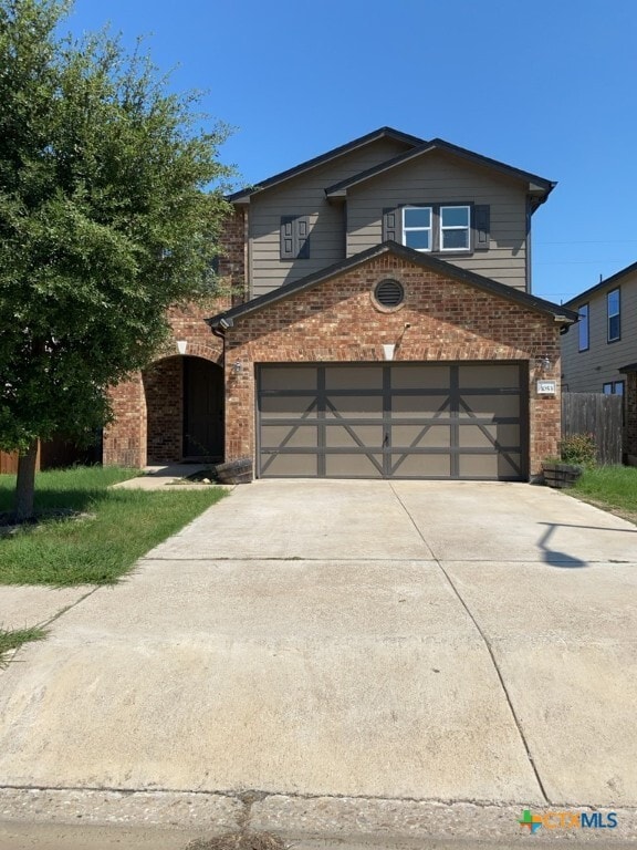 Building Photo - 1053 Sagebrush Dr