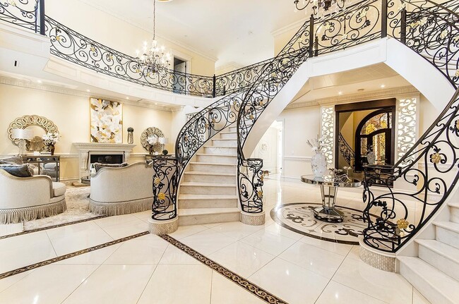 Building Photo - 7367-149A 149a St