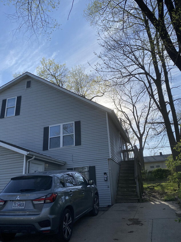 Foto principal - 5716 Mersington Ave