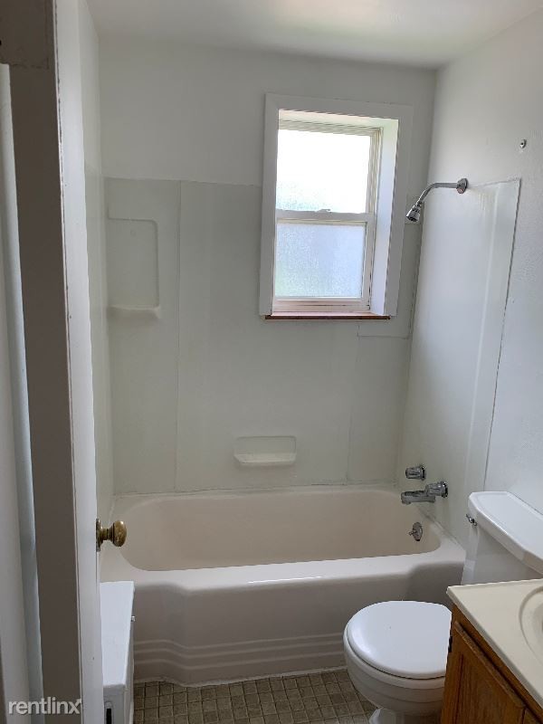 Foto del edificio - 407 E 38th St