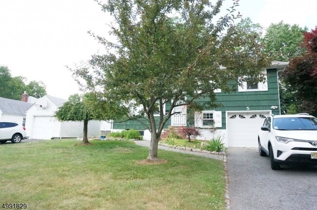 Building Photo - 5 Audobon Rd