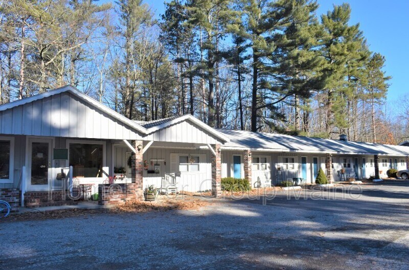 1111 Roosevelt Trail Unit Apt 3, Windham, ME 04062 Condo for Rent in