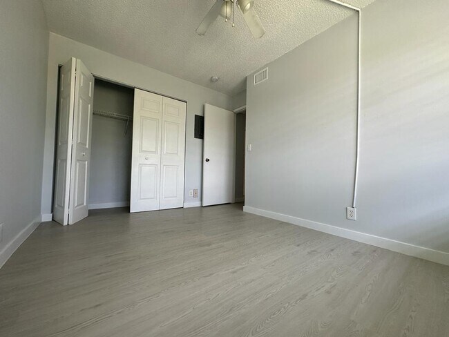 Foto del edificio - 3260 NW 104th Ave