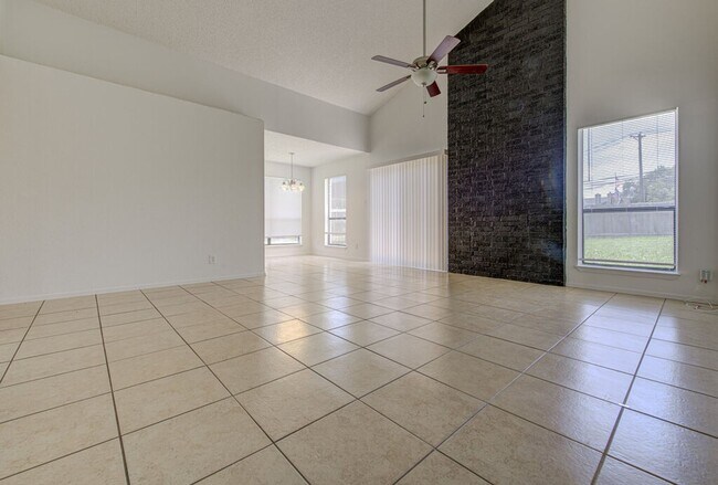 Foto del edificio - 1200 Westcott Dr