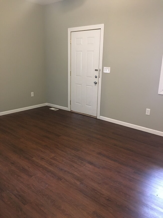 Photo - The Alamo Apartment