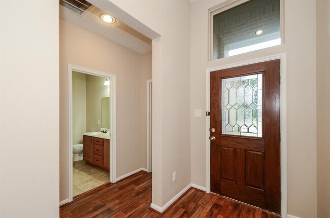 Foto del edificio - 2726 Rice Mill Ave