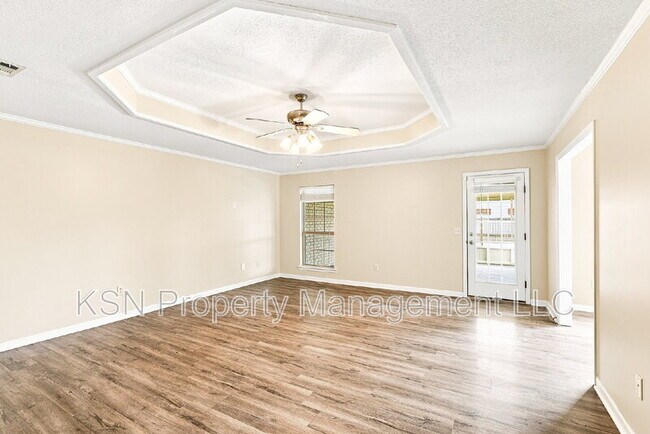 Foto del edificio - 17 Arbor Ridge Way