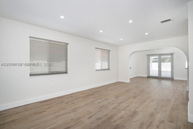 Foto del edificio - 3509 SW 23rd Terrace