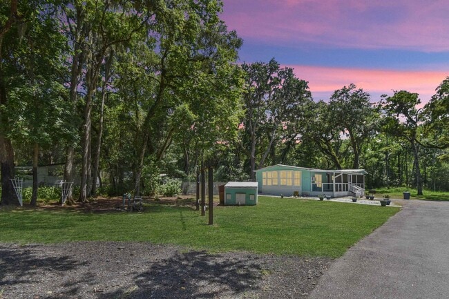 Building Photo - 4895 Ave D