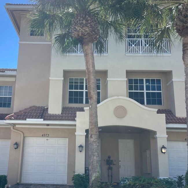 Building Photo - 4573 Artesa Way S