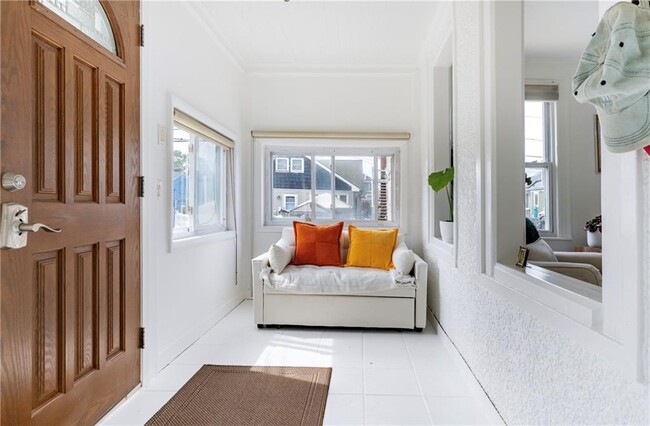 Building Photo - 3-36 Beach 88th St