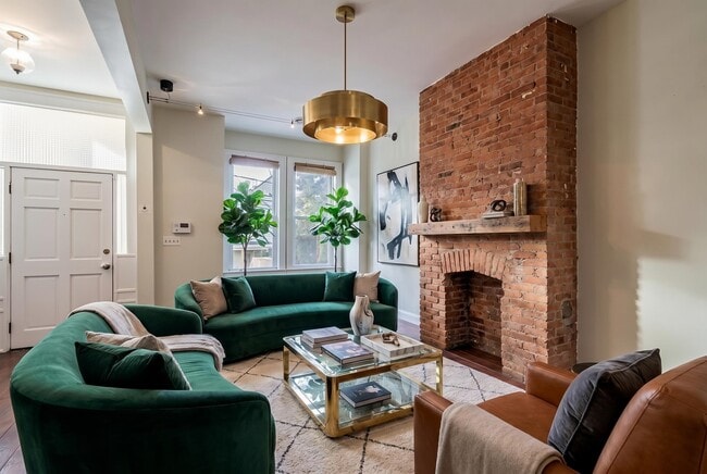 Foto del edificio - 114A Cottage St