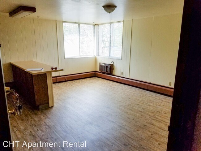 Building Photo - 1 br, 1 bath Apartment - 316 N. Butler St.
