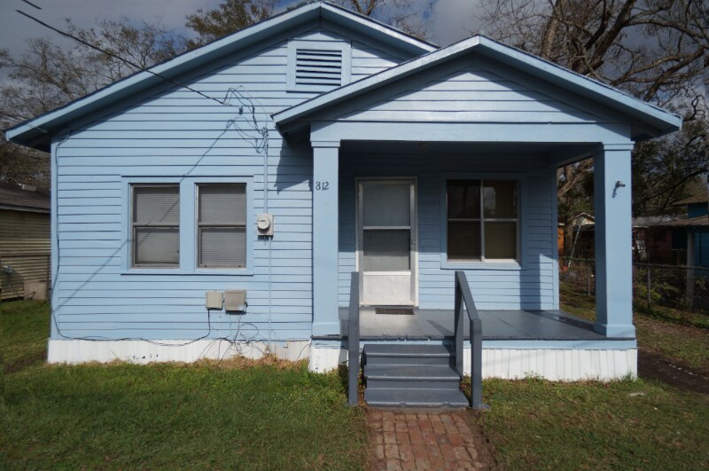 812 Hiram St, Opelousas, LA 70570 House Rental in Opelousas, LA