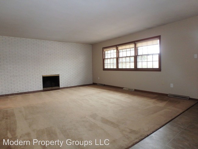Building Photo - 4 br, 3 bath House - 2211 Ridgefield Rd