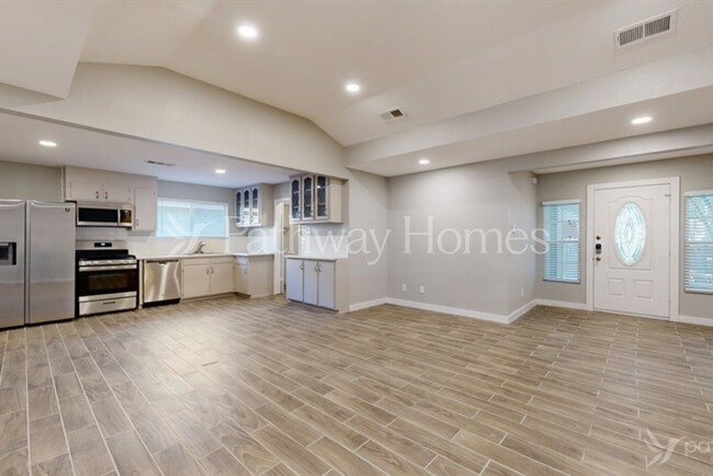 Foto del edificio - 3914 Winston Dr