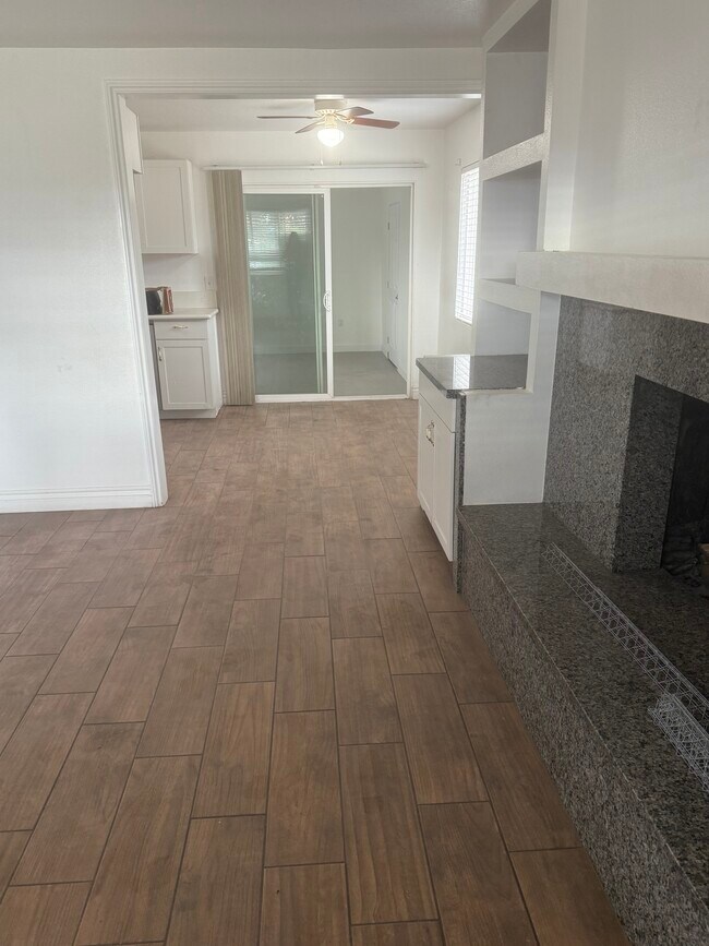 Foto del edificio - 65786 6th St