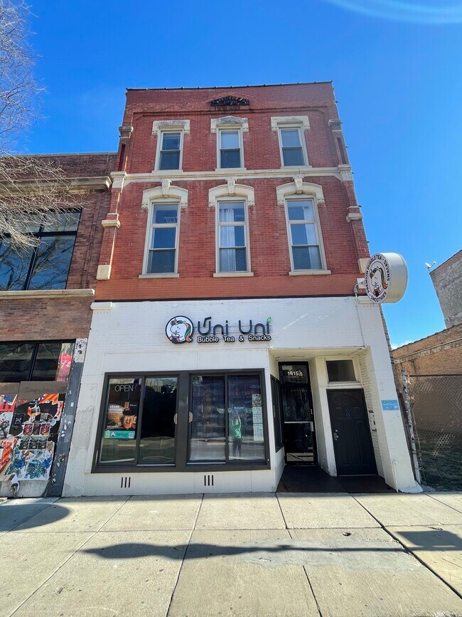 Foto del edificio - 1415 N Milwaukee Ave