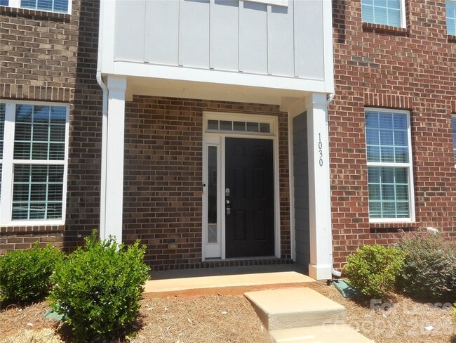 Building Photo - 1030 Beatty Wds Dr