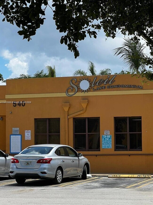 Foto del edificio - 530 NW 114th Ave