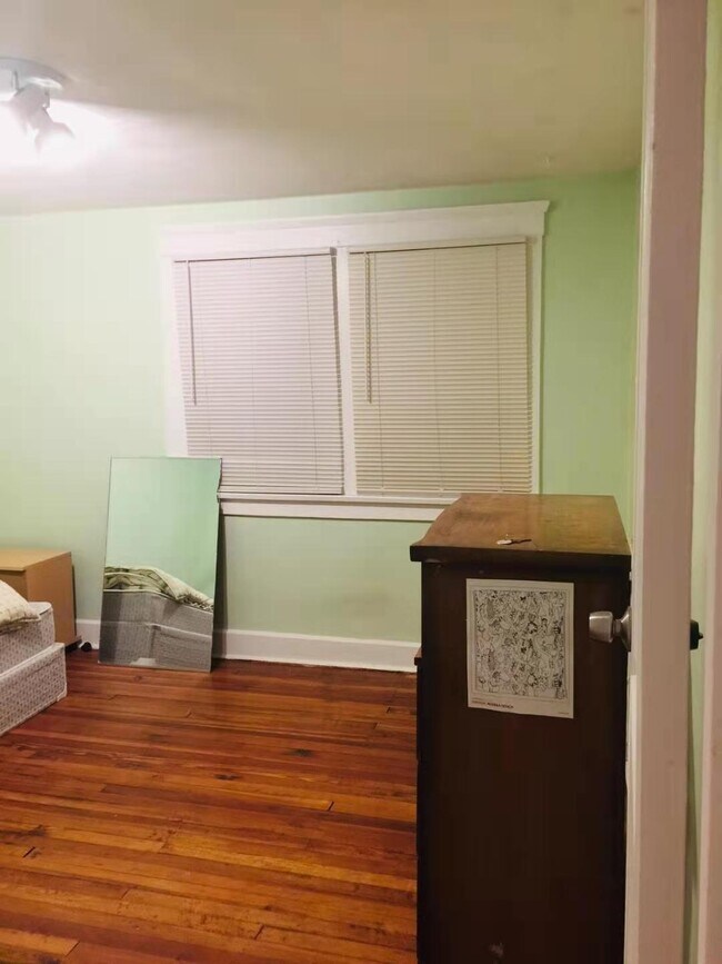 Bedroom3 - 2287 S Overlook Rd