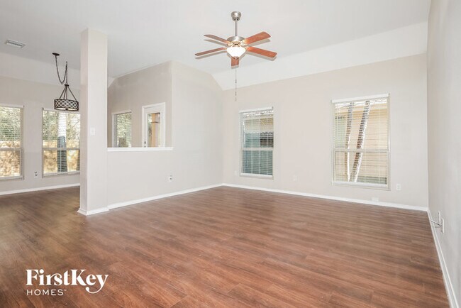 Building Photo - 979 Arbor Way
