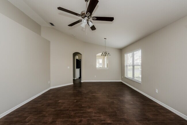 Building Photo - 10623 Navigation Dr