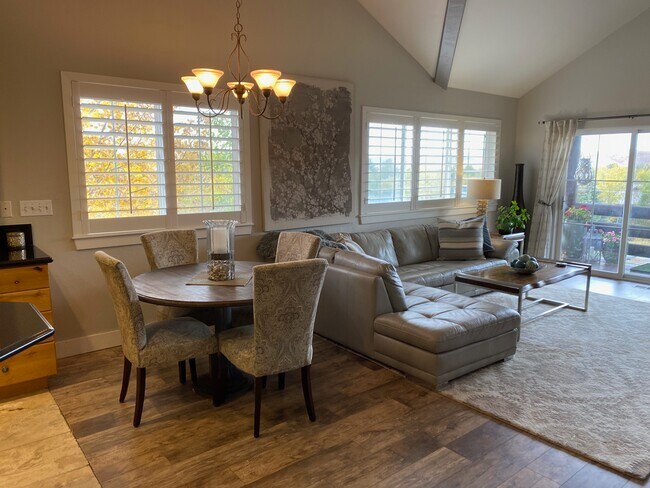 Dinig - 5135 Cove Canyon Dr