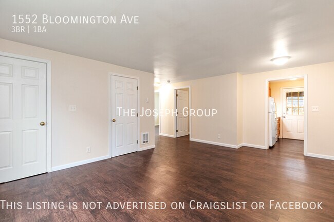 Building Photo - Centrally located 3bed/1bath duplex in Bre...