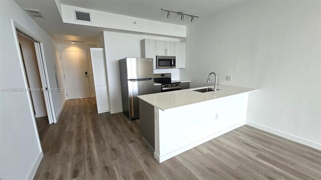 Foto del edificio - 1642 NE 1st Ave