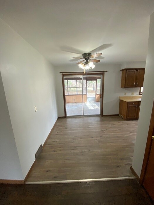 Foto del edificio - 3 Bed 1 Bath Single Family Home For Rent N...