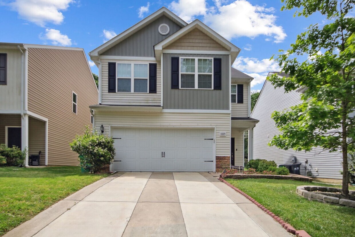 Foto principal - 3 Bedroom Single Family in Charlotte