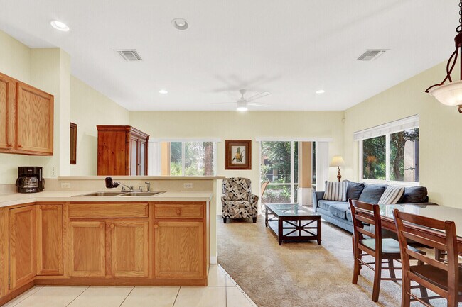 Foto del edificio - 8319 Mulligan Cir