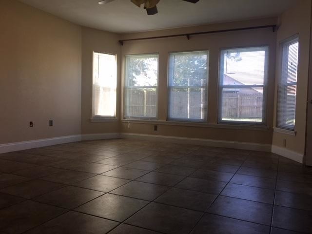 Building Photo - 1211 Bradwell Dr