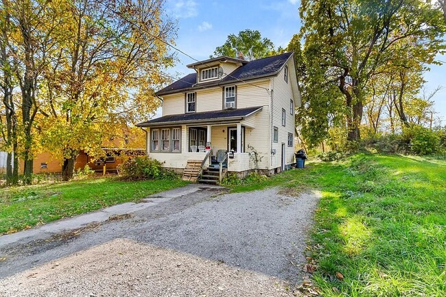 Building Photo - HANDYMAN-RENT-TO-OWN