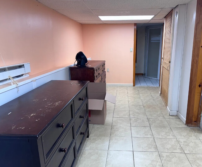 Building Photo - 41 Leick Ave