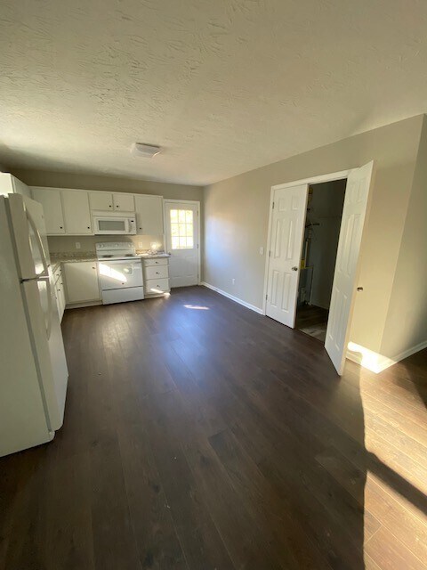 Foto del edificio - 1216A Mill St