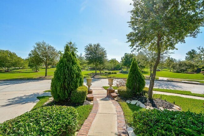 Foto del edificio - 19506 Mills Glen Drive