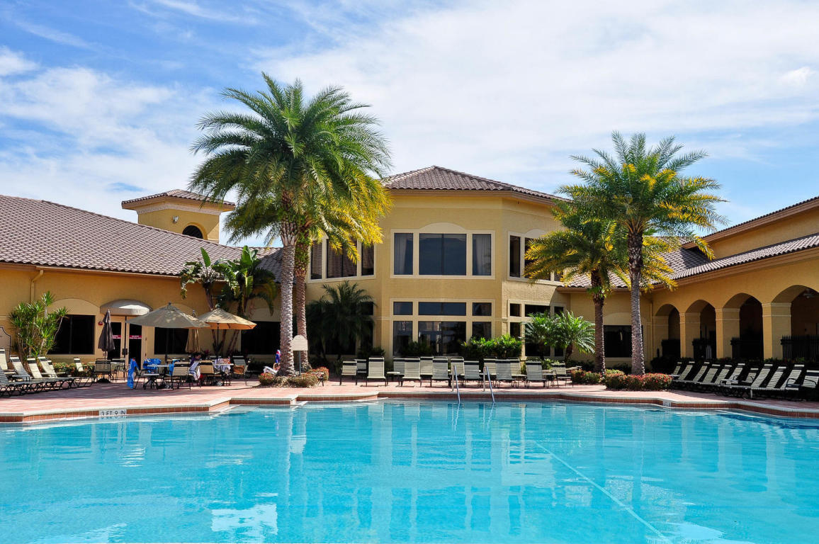 Foto principal - 7565 Lake Harbor Terrace